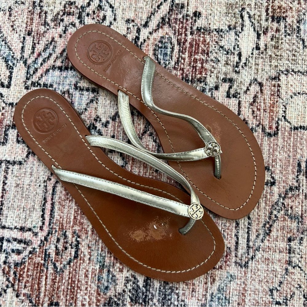Tory Burch Terra Thong Sandal Metallic Silver Leather Flip Flops Size 8